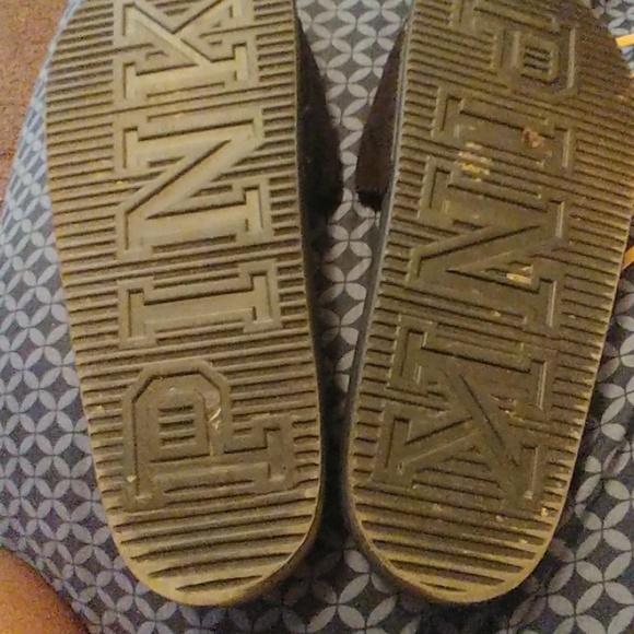 Sandals/slides - Picture 2 of 2